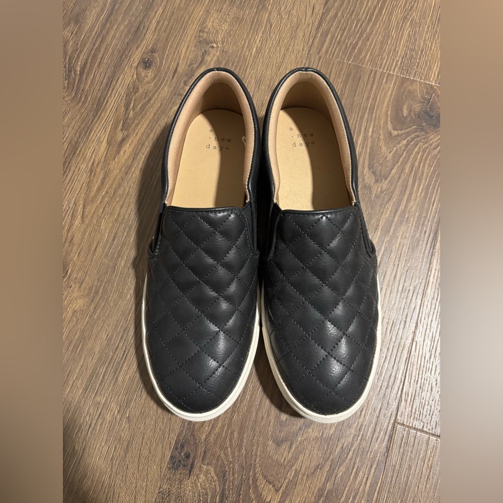 A New Day Slip On Quilted Black Sneakers